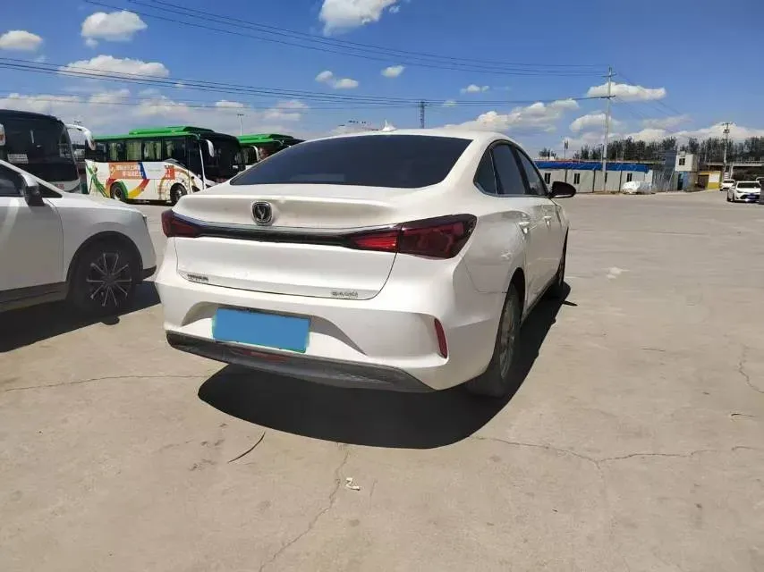 2020 Dongfeng RuiQi 6 BEV 67.09KWH,autocango,china used car exporter,china ev exporter,chinese used car exporter,chinese used ev exporter