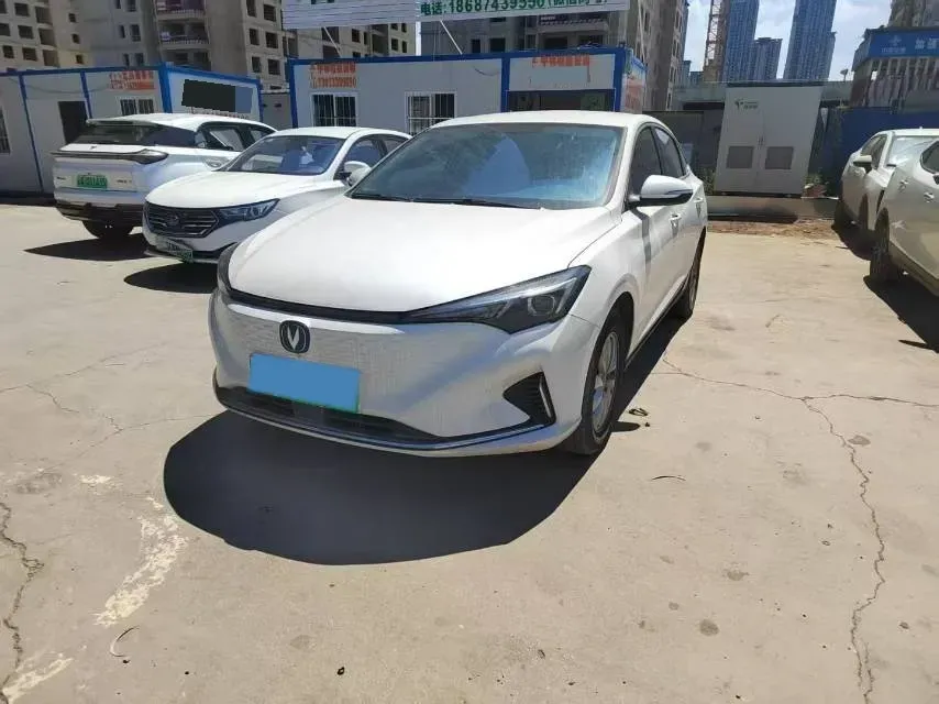 2020 Dongfeng RuiQi 6 BEV 67.09KWH,autocango,china used car exporter,china ev exporter,chinese used car exporter,chinese used ev exporter