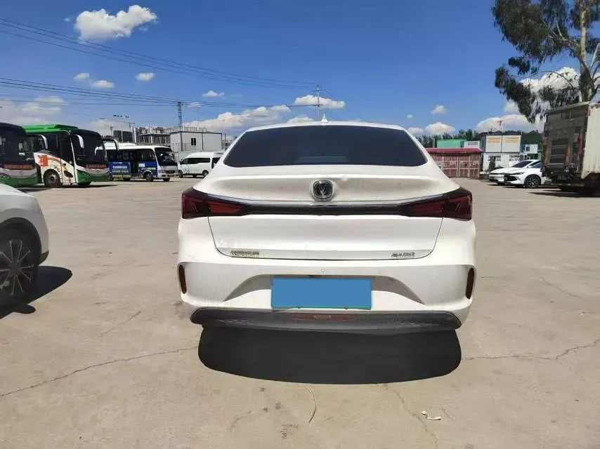 2020 Dongfeng RuiQi 6 BEV 67.09KWH,autocango,china used car exporter,china ev exporter,chinese used car exporter,chinese used ev exporter