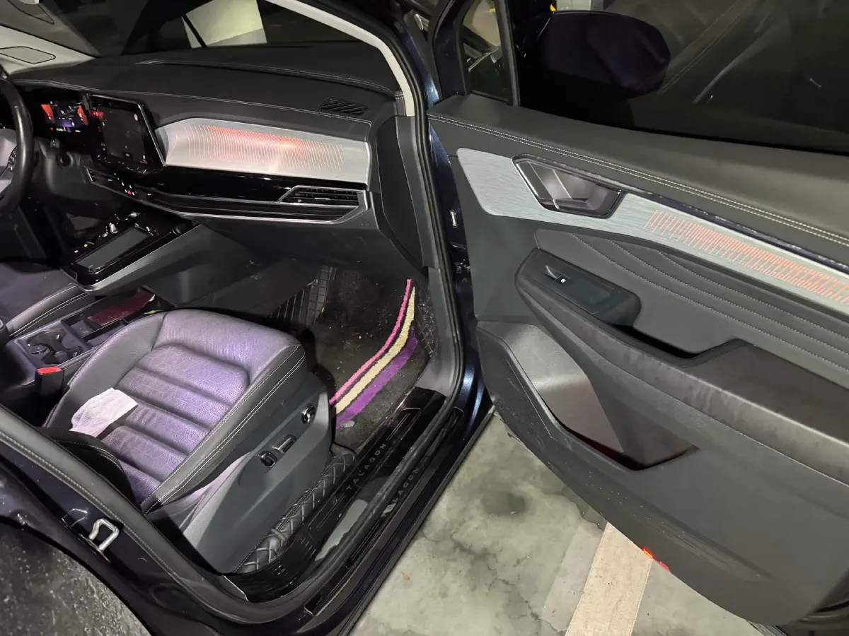 2021 Volkswagen Talagon 2.0T 220HP L4 7DCT,autocango,china used car exporter,china ev exporter,chinese used car exporter,chinese used ev exporter