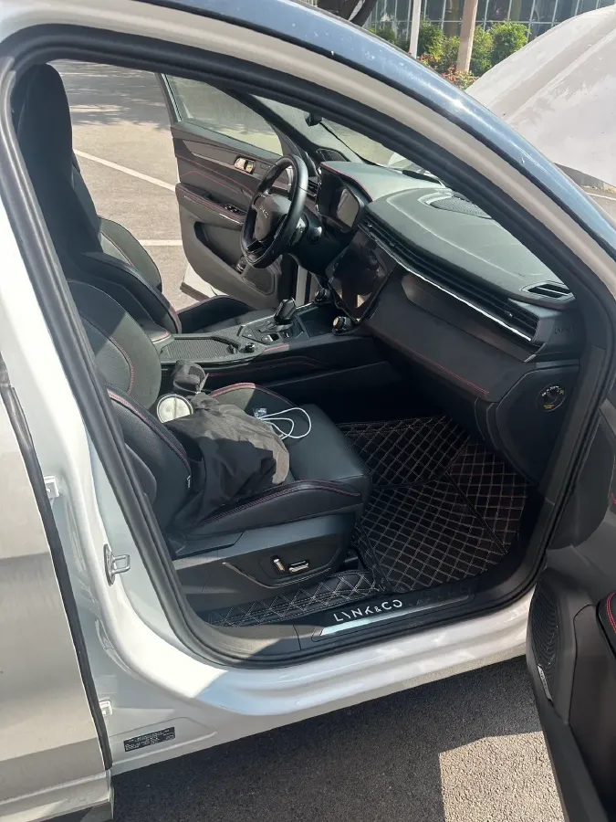 2020 LYNK&CO 05 2.0T 254HP L4 8AT,autocango,china used car exporter,china ev exporter,chinese used car exporter,chinese used ev exporter