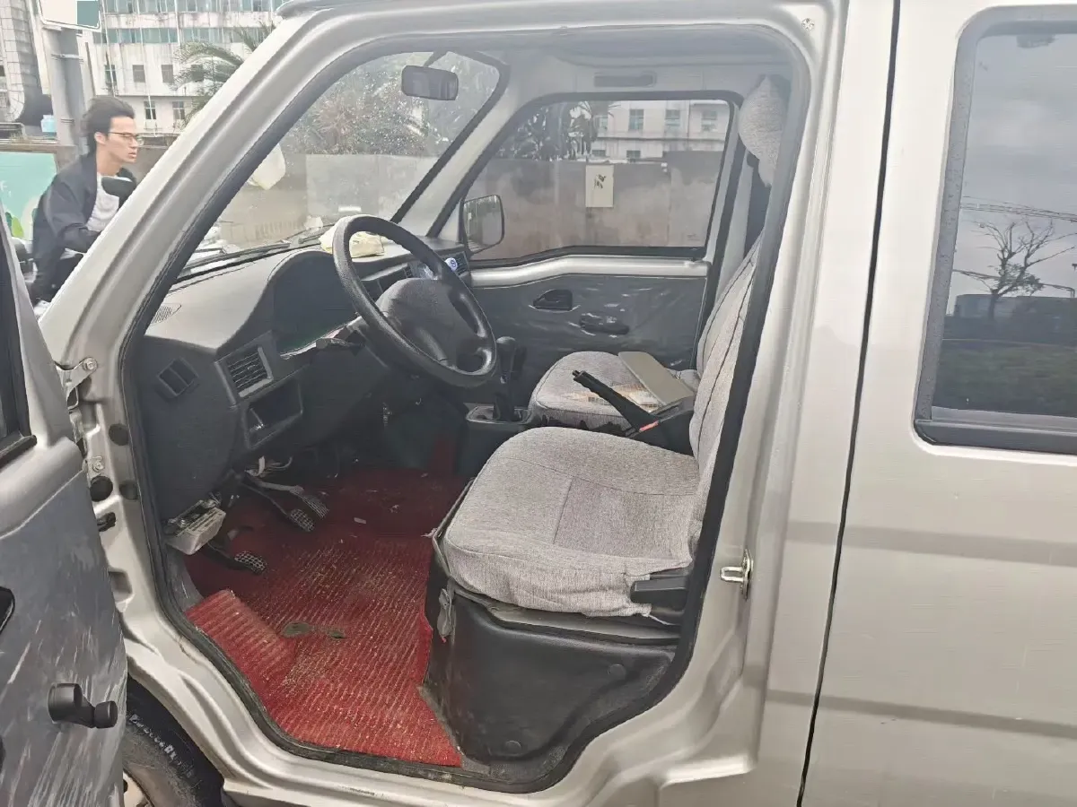 2023 WuLing ZhiGuang Mini Truck 1.5L 102HP L4 5MT,autocango,china used car exporter,china ev exporter,chinese used car exporter,chinese used ev exporter