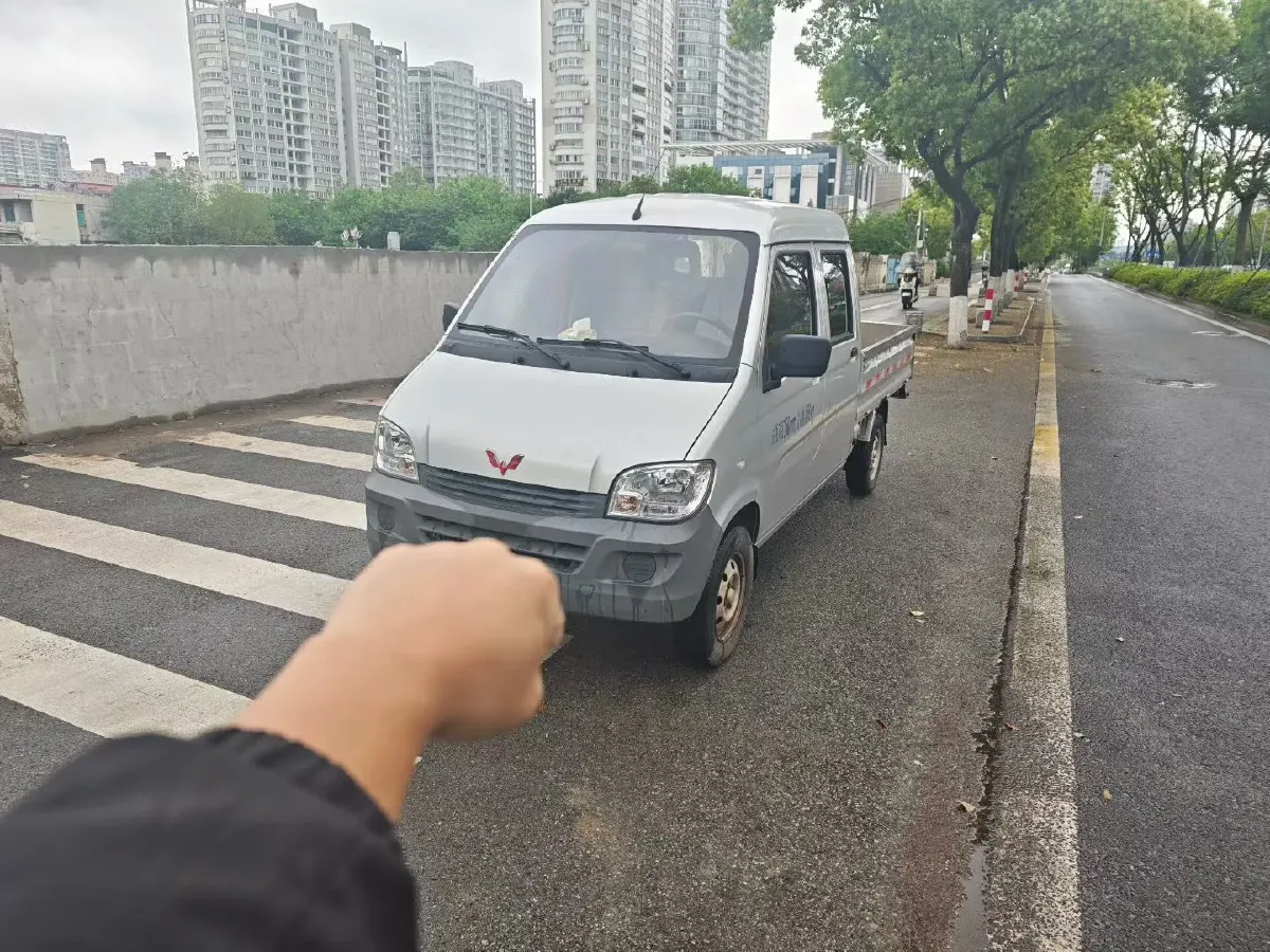 2023 WuLing ZhiGuang Mini Truck 1.5L 102HP L4 5MT,autocango,china used car exporter,china ev exporter,chinese used car exporter,chinese used ev exporter