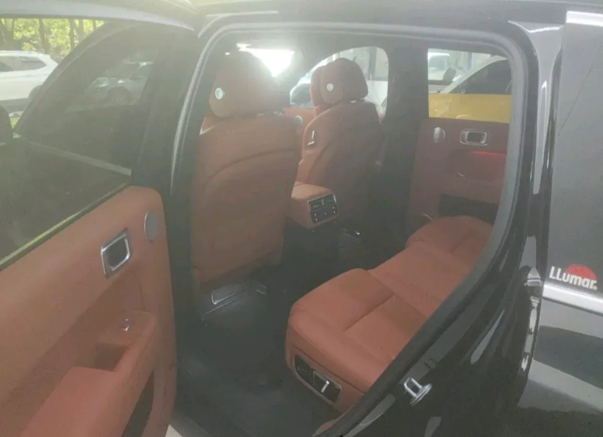 2024 Li L8 Range Extended 154HP REEV 42.8KWH,autocango,china used car exporter,china ev exporter,chinese used car exporter,chinese used ev exporter