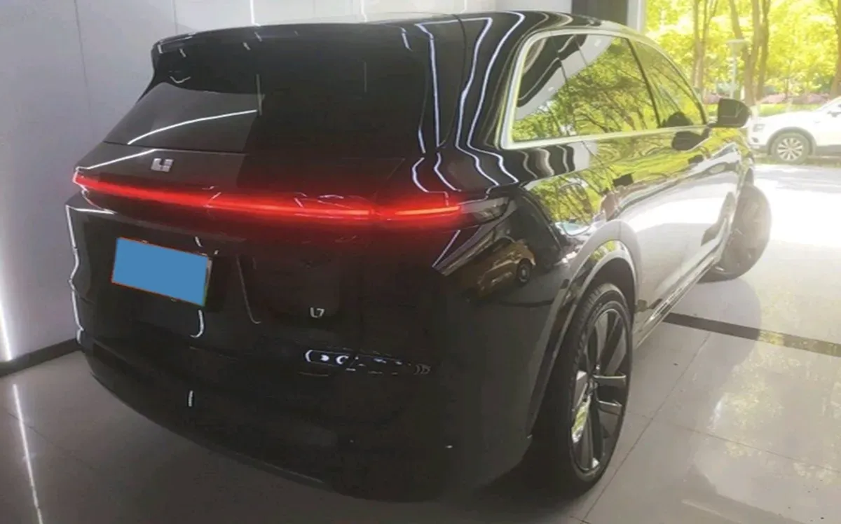 2024 Li L8 Range Extended 154HP REEV 42.8KWH,autocango,china used car exporter,china ev exporter,chinese used car exporter,chinese used ev exporter