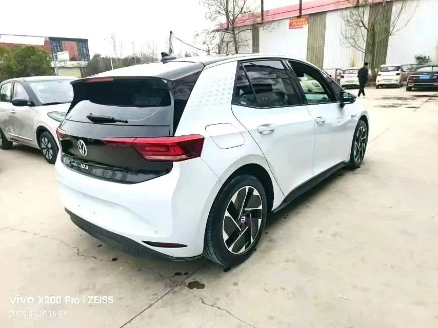 2024 Volkswagen ID.3 BEV 52.8KWH,autocango,china used car exporter,china ev exporter,chinese used car exporter,chinese used ev exporter