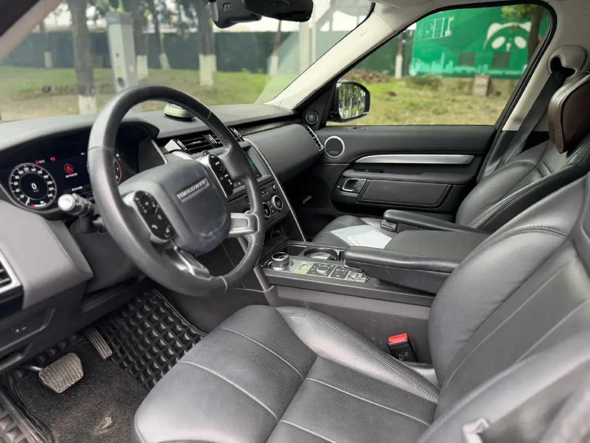 2020 Land Rover Discovery 3.0T 340HP V6 8AT,autocango,china used car exporter,china ev exporter,chinese used car exporter,chinese used ev exporter