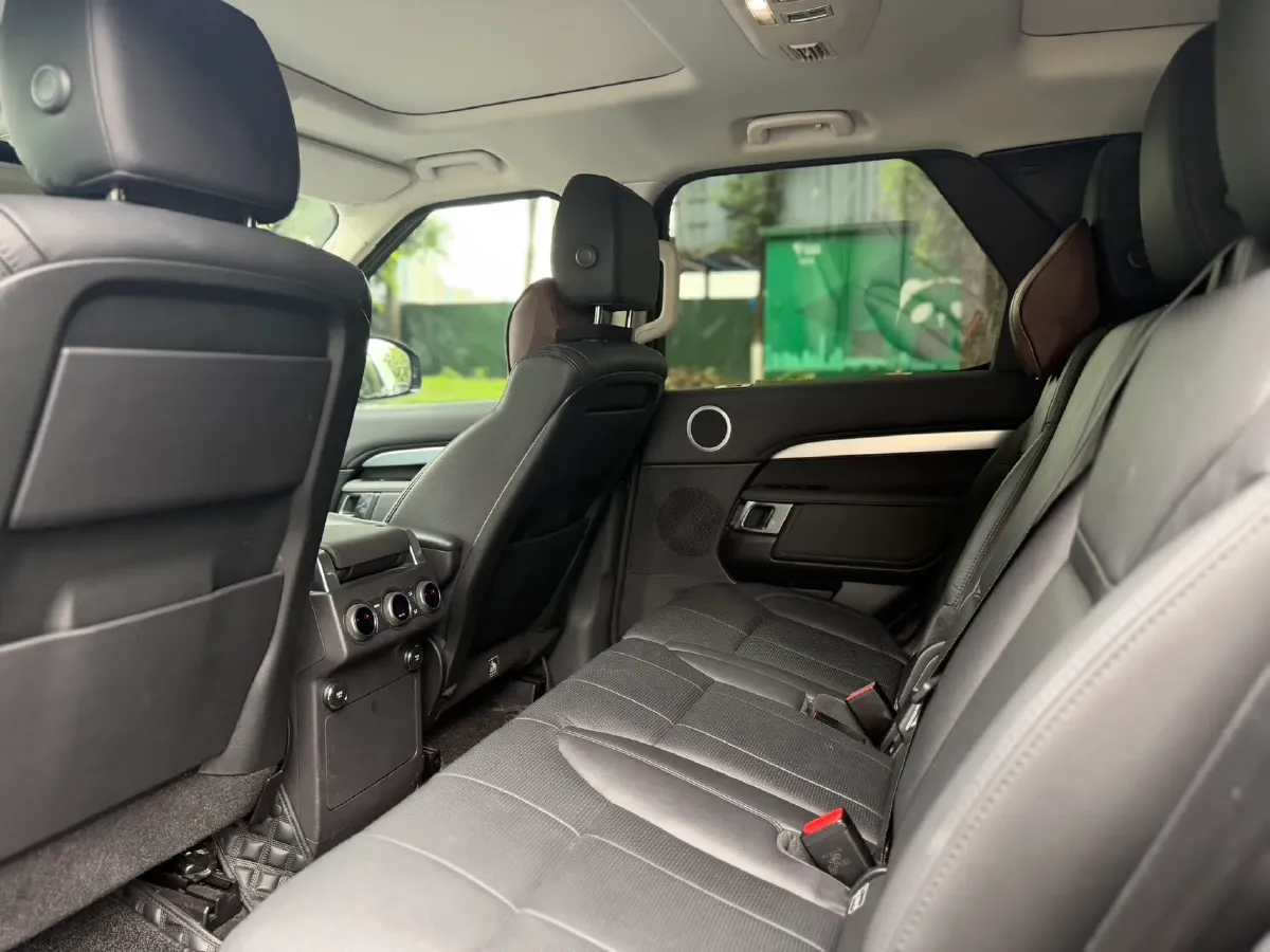 2020 Land Rover Discovery 3.0T 340HP V6 8AT,autocango,china used car exporter,china ev exporter,chinese used car exporter,chinese used ev exporter