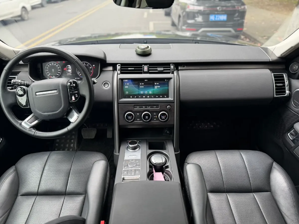 2020 Land Rover Discovery 3.0T 340HP V6 8AT,autocango,china used car exporter,china ev exporter,chinese used car exporter,chinese used ev exporter