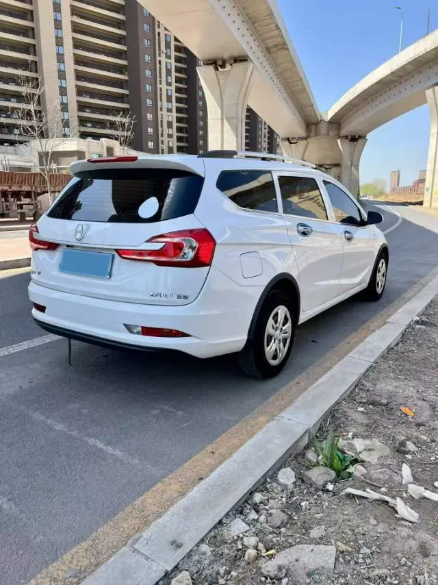 2017 BaoJun 310W 1.5L 112HP L4 6MT,autocango,china used car exporter,china ev exporter,chinese used car exporter,chinese used ev exporter