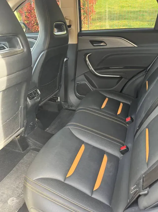 2019 Bestune T77 1.2T 143HP L4 6MT,autocango,china used car exporter,china ev exporter,chinese used car exporter,chinese used ev exporter