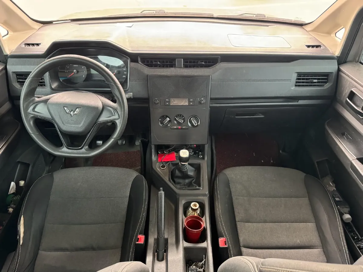 2019 Venucia M50V 1.5L 112HP L4 5MT,autocango,china used car exporter,china ev exporter,chinese used car exporter,chinese used ev exporter