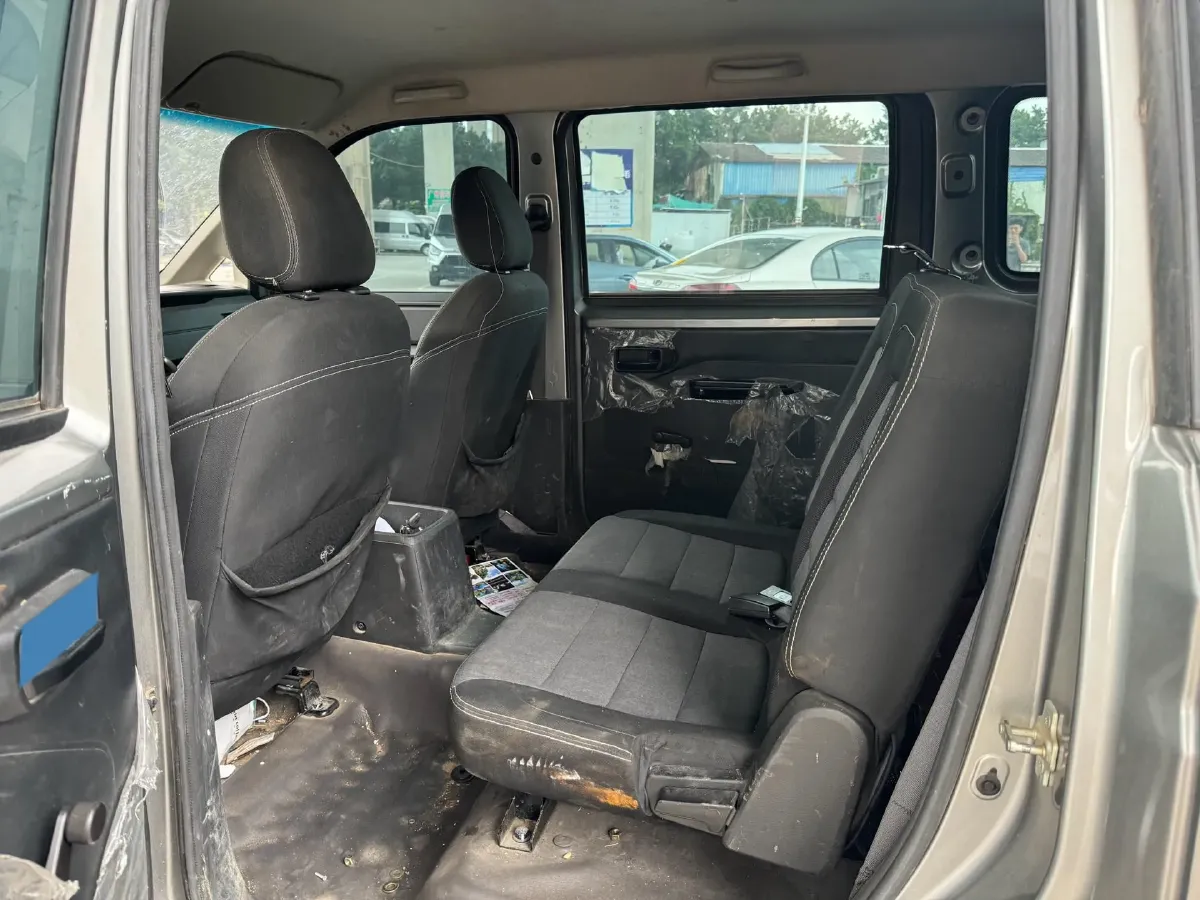 2019 Venucia M50V 1.5L 112HP L4 5MT,autocango,china used car exporter,china ev exporter,chinese used car exporter,chinese used ev exporter