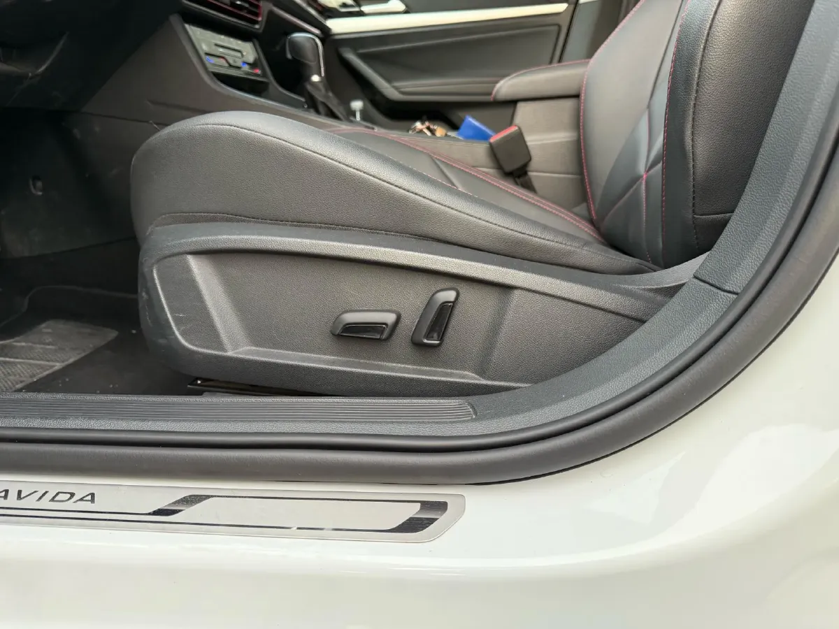 2023 Volkswagen Lavida 1.5T 160HP L4 7DCT,autocango,china used car exporter,china ev exporter,chinese used car exporter,chinese used ev exporter