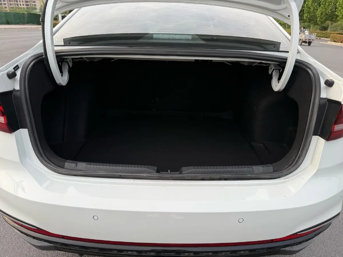 2023 Volkswagen Lavida 1.5T 160HP L4 7DCT,autocango,china used car exporter,china ev exporter,chinese used car exporter,chinese used ev exporter