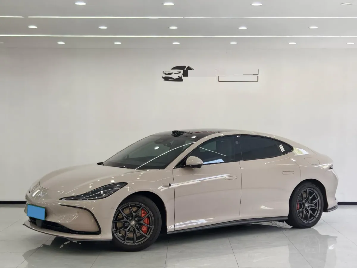 2025 IM L6 BEV,autocango,china used car exporter,china ev exporter,chinese used car exporter,chinese used ev exporter