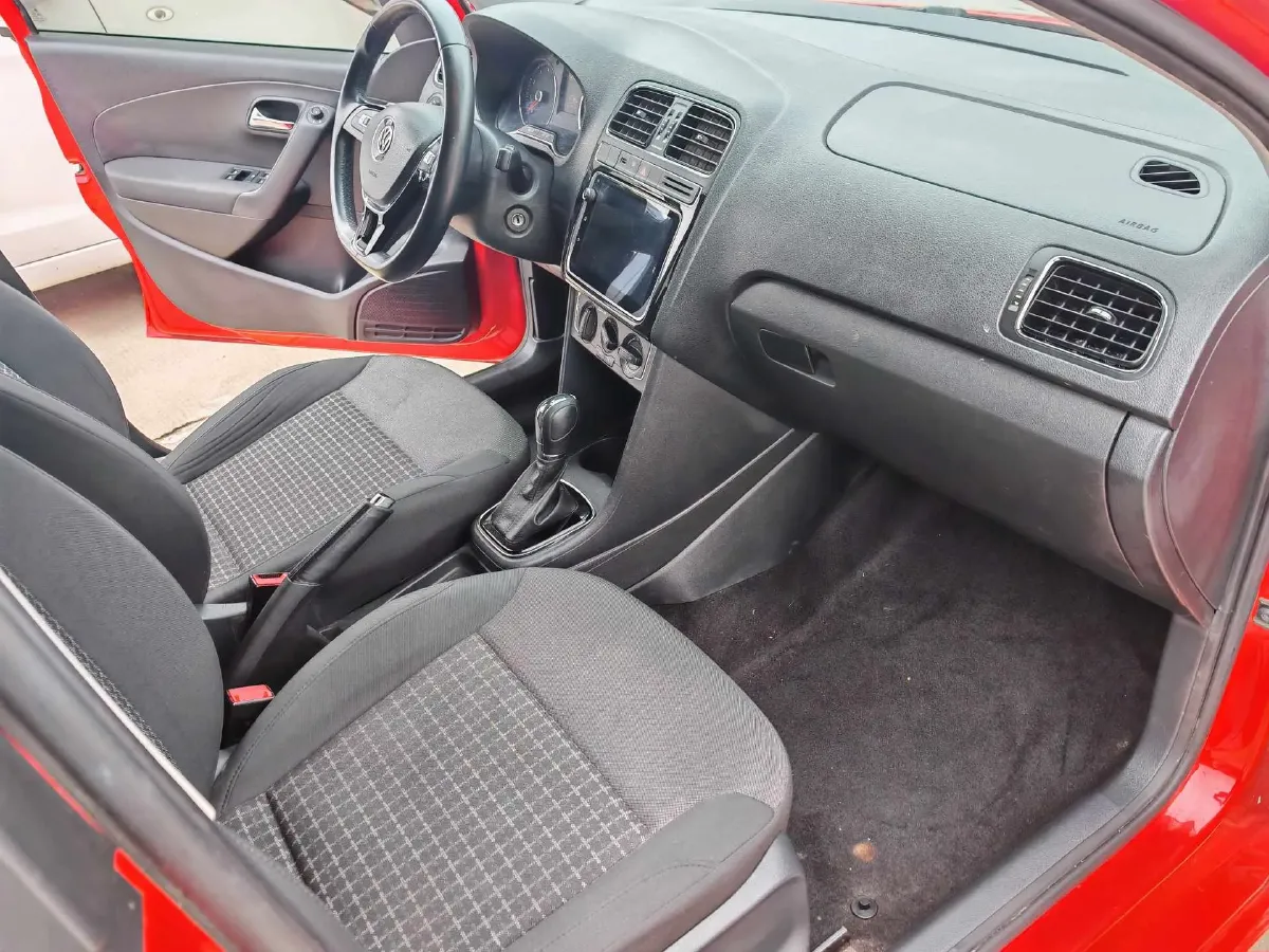 2016 Volkswagen Polo 1.6L 110HP L4 6AT,autocango,china used car exporter,china ev exporter,chinese used car exporter,chinese used ev exporter