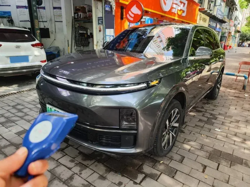 2023 Li L7 Range Extended 154HP REEV 40.9KWH,autocango,china used car exporter,china ev exporter,chinese used car exporter,chinese used ev exporter