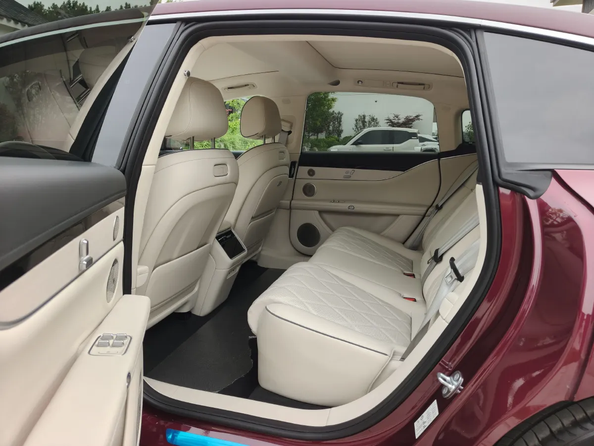 2026 AITO AITO M7 REEV 160HP REEV,autocango,china used car exporter,china ev exporter,chinese used car exporter,chinese used ev exporter