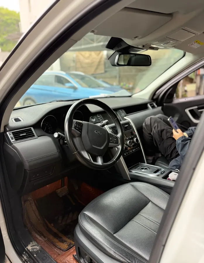 2019 Land Rover Discovery Sport 2.0T 241HP L4 9AT,autocango,china used car exporter,china ev exporter,chinese used car exporter,chinese used ev exporter