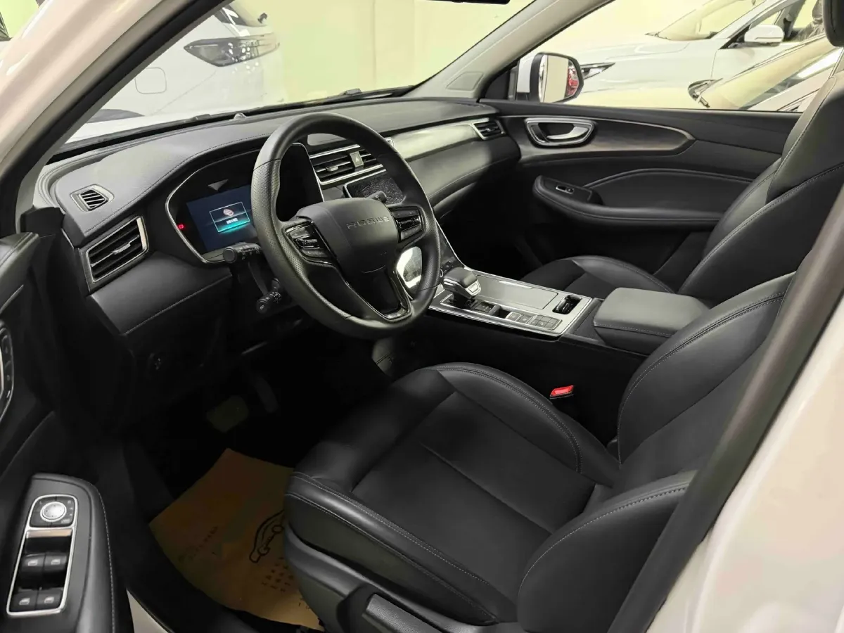 2025 Roewe RX5 1.5T 181HP L4 7DCT,autocango,china used car exporter,china ev exporter,chinese used car exporter,chinese used ev exporter