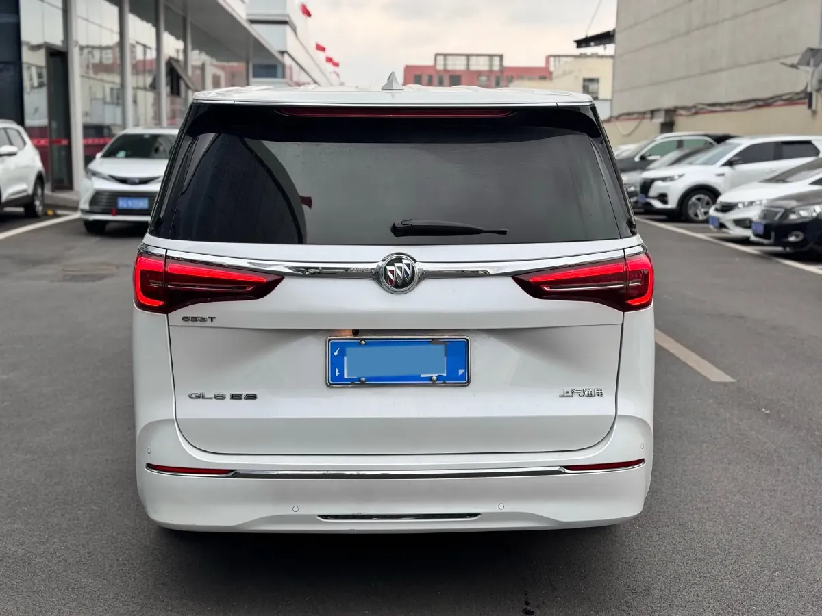 2023 Buick GL8 2.0T 237HP L4 9AT,autocango,china used car exporter,china ev exporter,chinese used car exporter,chinese used ev exporter