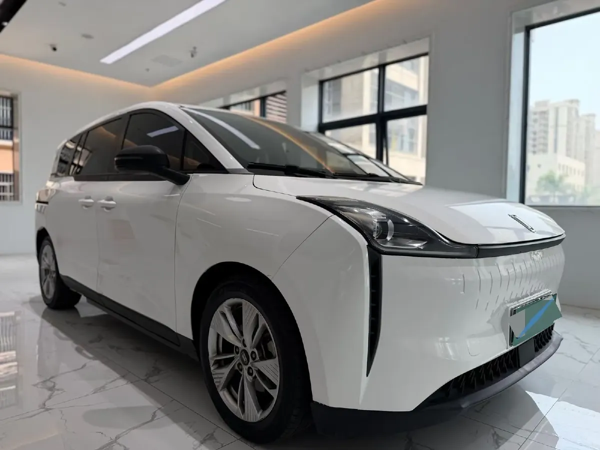 2022 JMC YuHu 7 2.0T 141HP L4 8AT,autocango,china used car exporter,china ev exporter,chinese used car exporter,chinese used ev exporter
