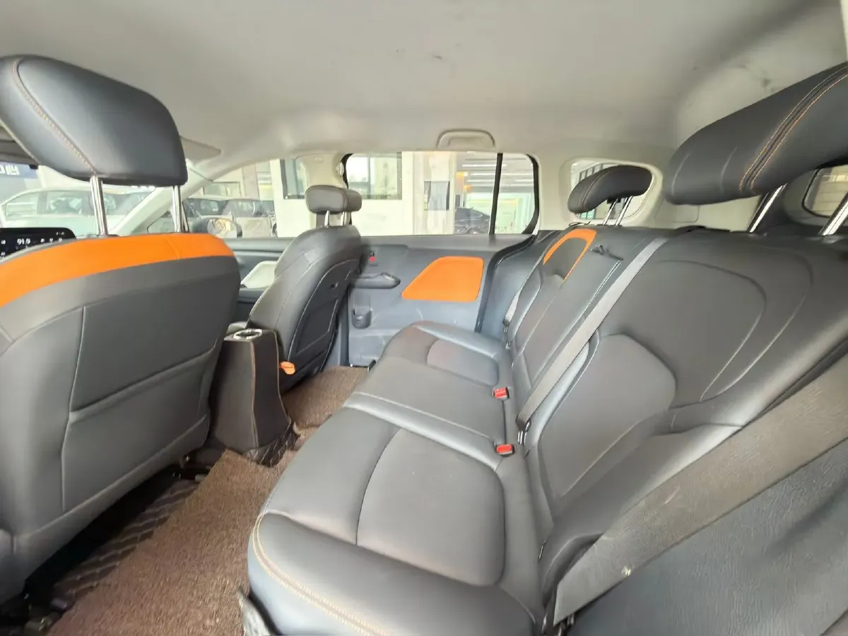 2022 JMC YuHu 7 2.0T 141HP L4 8AT,autocango,china used car exporter,china ev exporter,chinese used car exporter,chinese used ev exporter