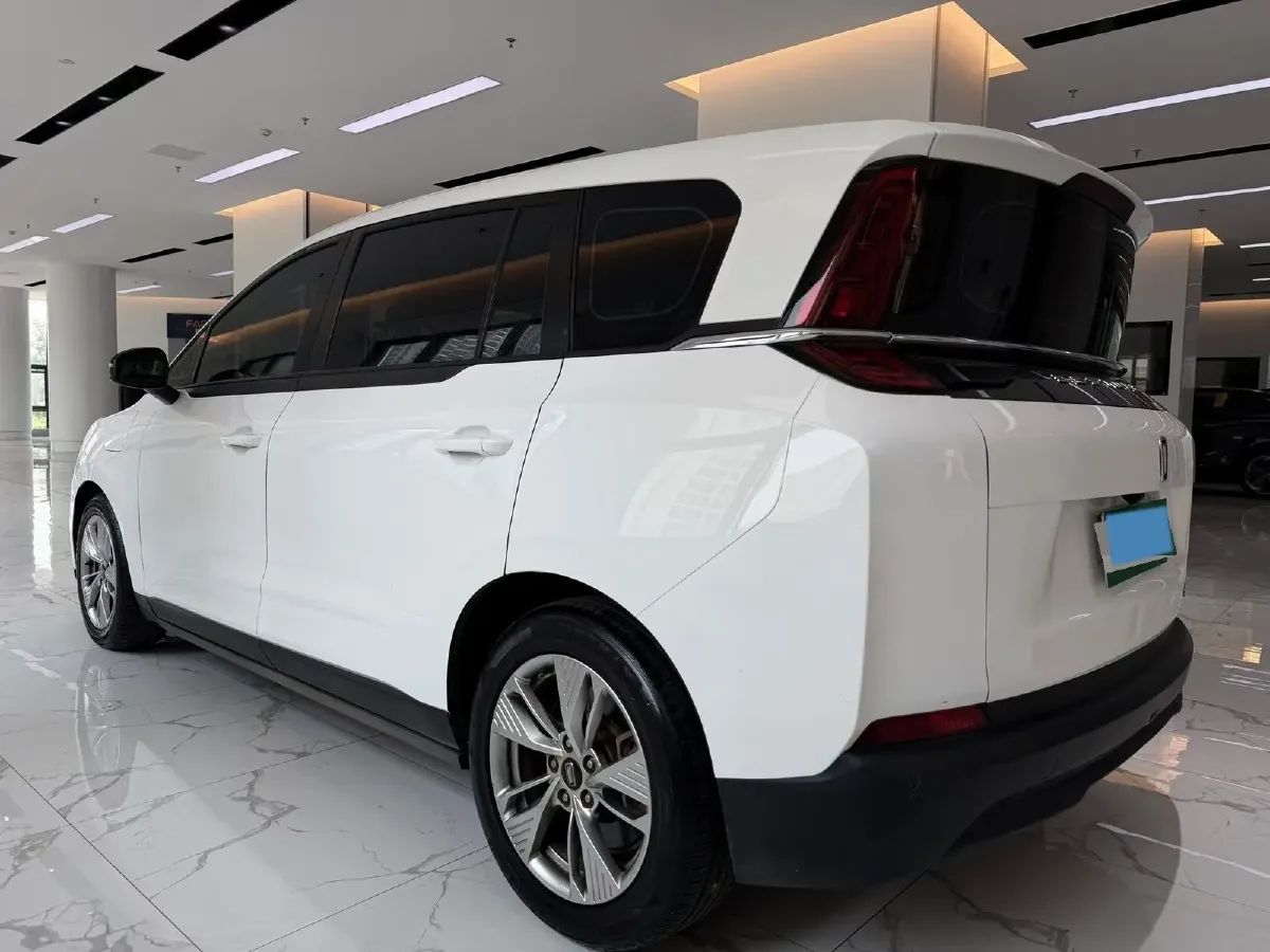 2022 JMC YuHu 7 2.0T 141HP L4 8AT,autocango,china used car exporter,china ev exporter,chinese used car exporter,chinese used ev exporter