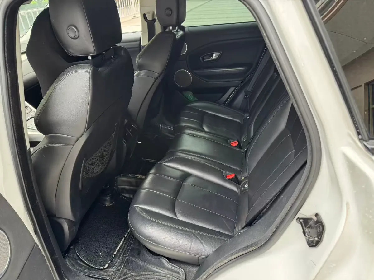 2017 Land Rover Range Rover Evoque 2.0T 241HP L4 9AT,autocango,china used car exporter,china ev exporter,chinese used car exporter,chinese used ev exporter