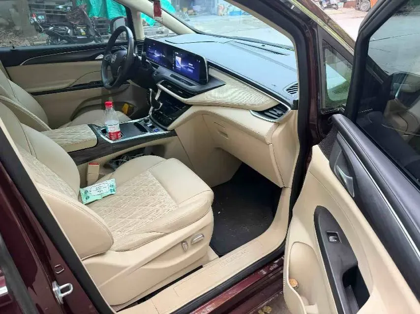 2023 Buick GL8 2.0T 237HP L4 9AT,autocango,china used car exporter,china ev exporter,chinese used car exporter,chinese used ev exporter