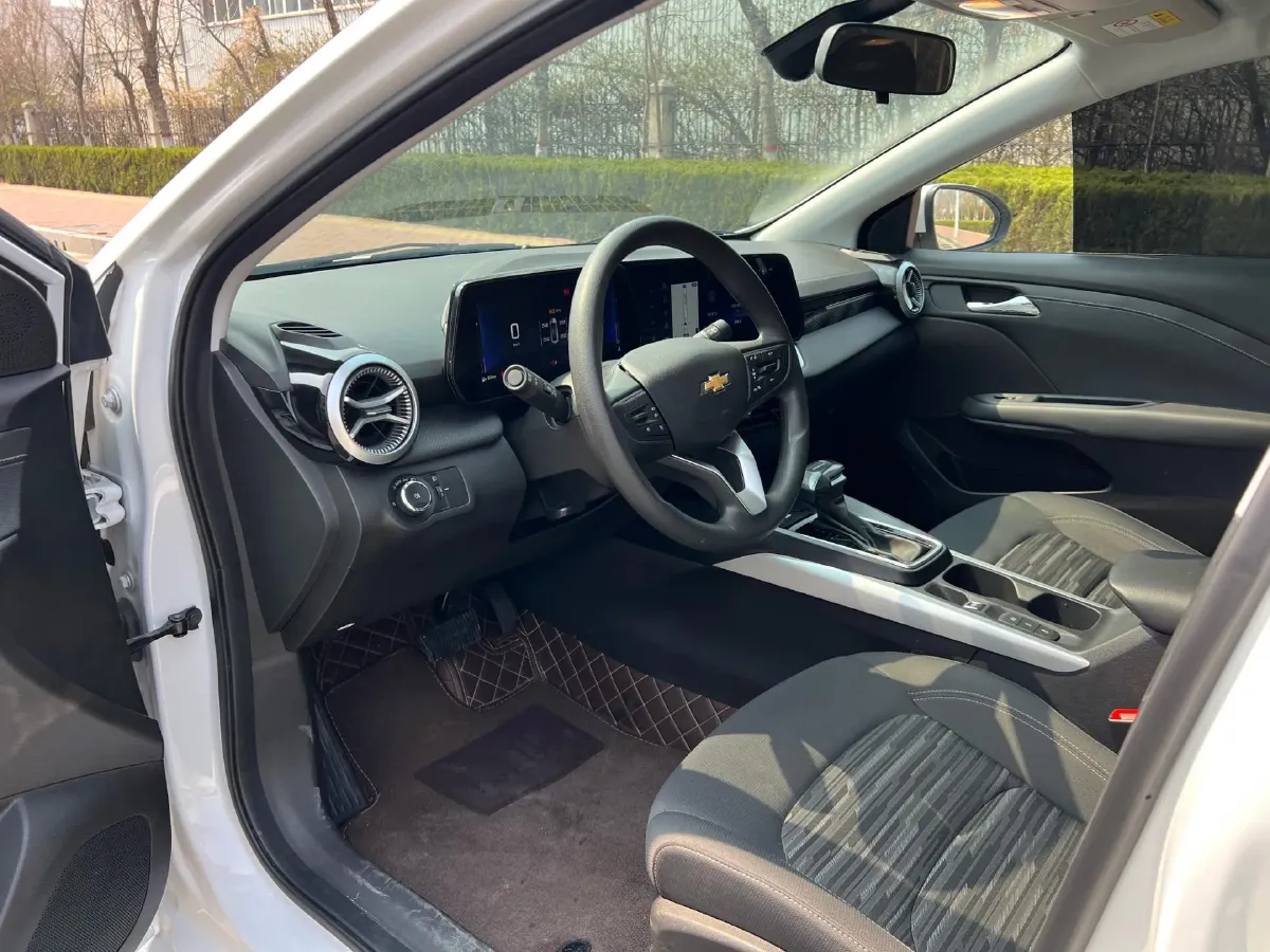 2023 Chevrolet Monza 1.5L 113HP L4 6DCT,autocango,china used car exporter,china ev exporter,chinese used car exporter,chinese used ev exporter