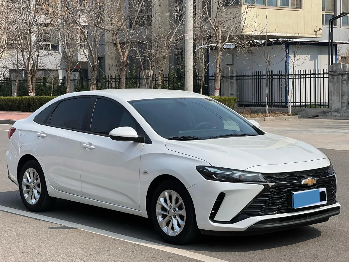 2023 Chevrolet Monza 1.5L 113HP L4 6DCT,autocango,china used car exporter,china ev exporter,chinese used car exporter,chinese used ev exporter