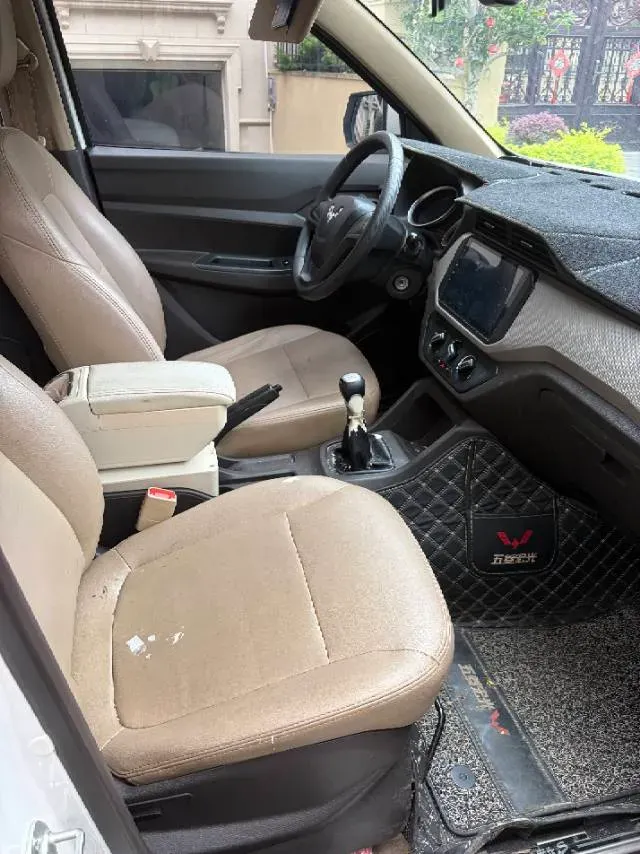 2019 WuLing HongGuang 1.5L 99HP L4 6MT,autocango,china used car exporter,china ev exporter,chinese used car exporter,chinese used ev exporter