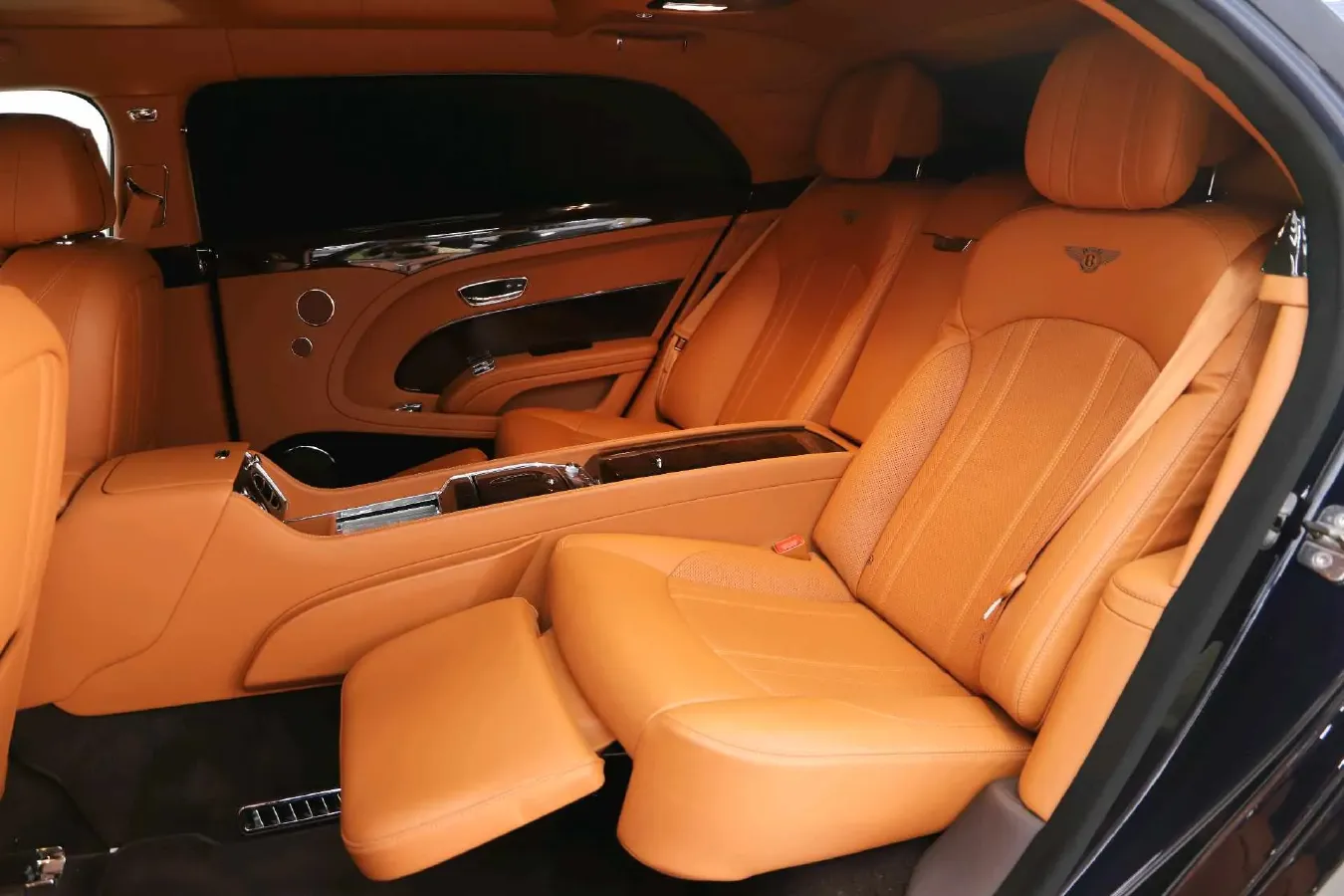 2017 Bentley Mulsanne 6.8T 513HP V8 8AT,autocango,china used car exporter,china ev exporter,chinese used car exporter,chinese used ev exporter