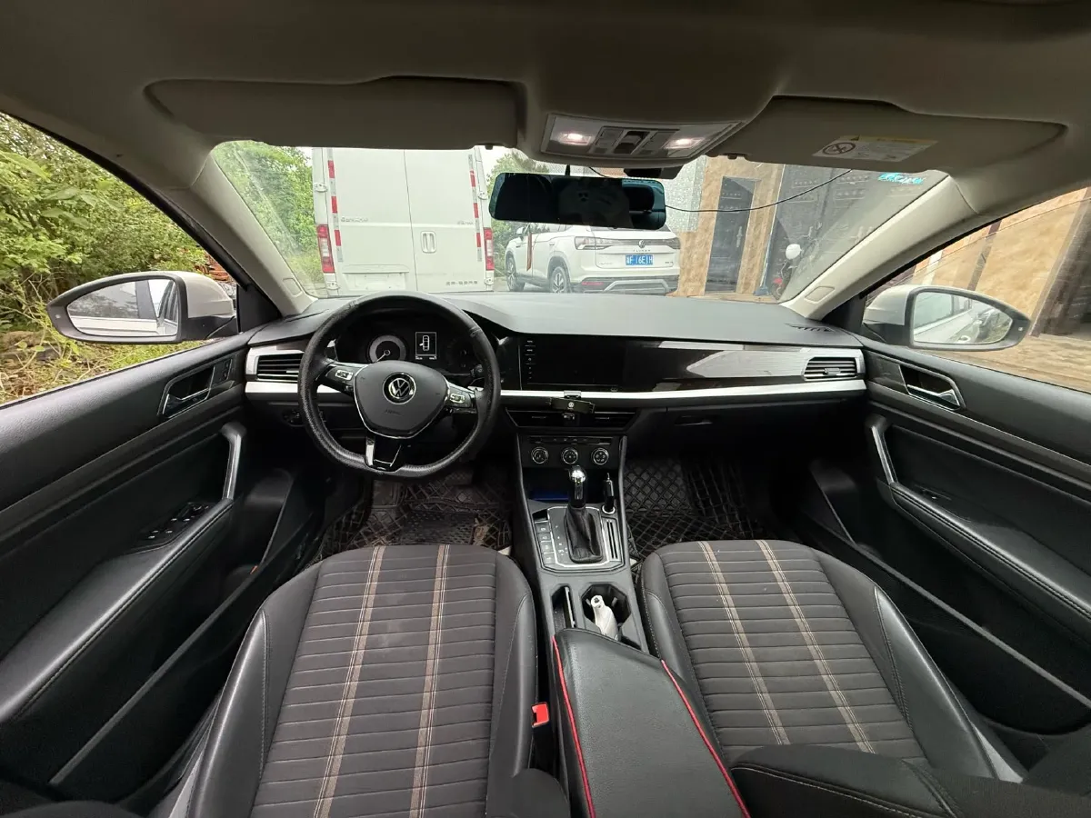 2021 Volkswagen Lavida 1.4T 150HP L4 7DCT,autocango,china used car exporter,china ev exporter,chinese used car exporter,chinese used ev exporter