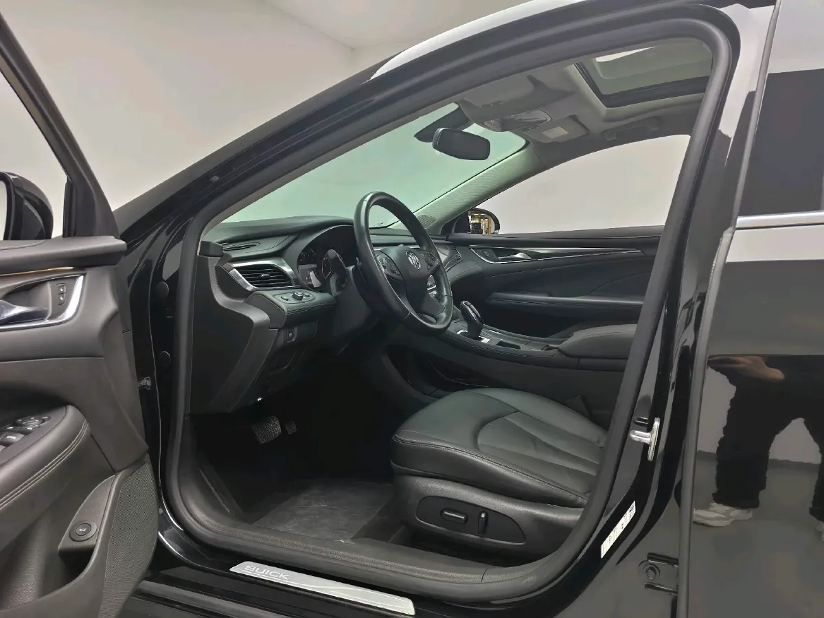 2022 Buick Larcosse 1.5T 169HP L4 9AT,autocango,china used car exporter,china ev exporter,chinese used car exporter,chinese used ev exporter