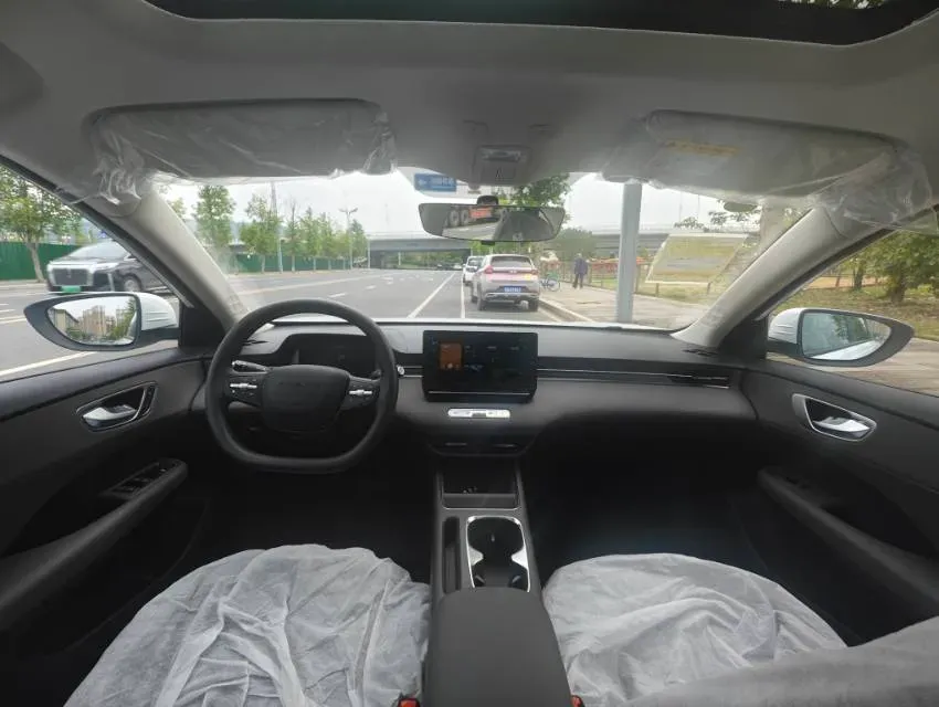 2025 Roewe D6 BEV,autocango,china used car exporter,china ev exporter,chinese used car exporter,chinese used ev exporter