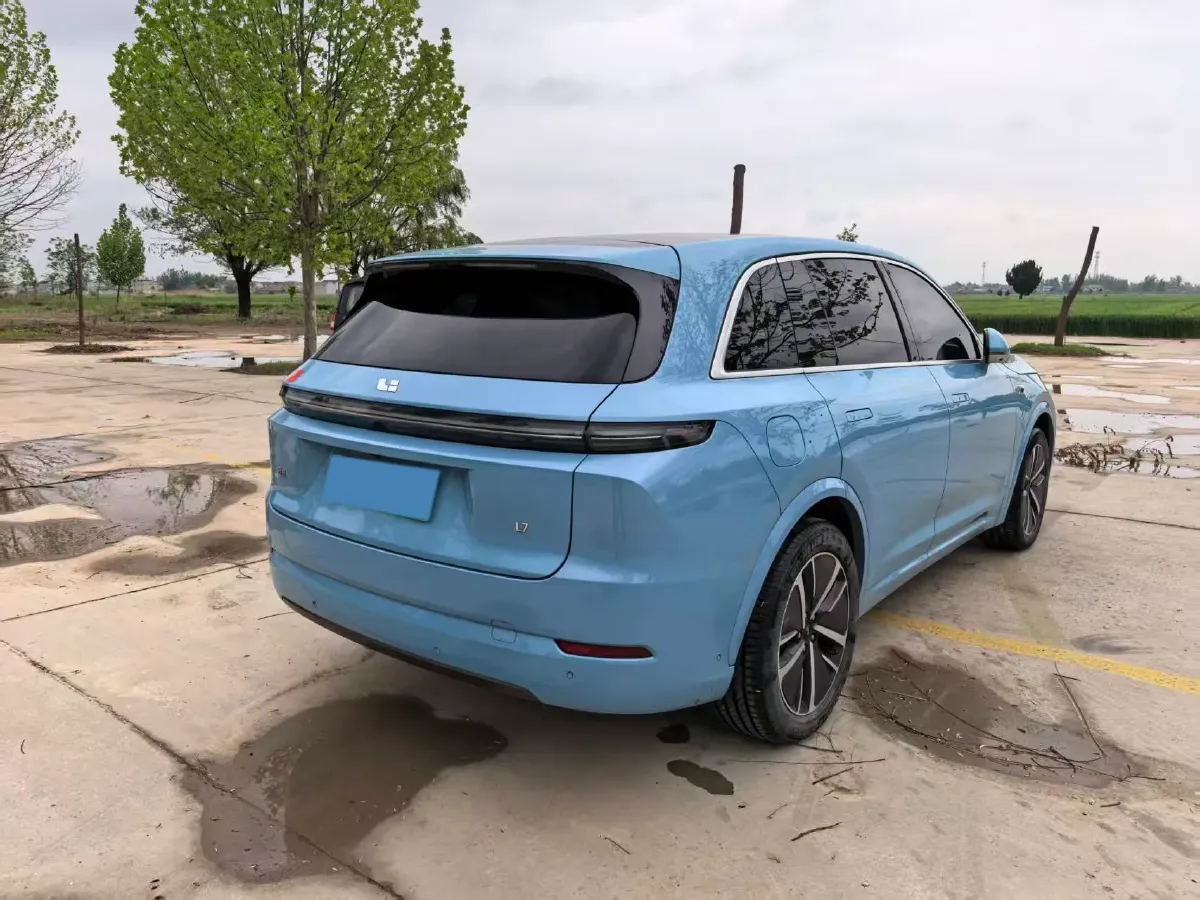 2024 Li L8 Range Extended 154HP REEV 42.8KWH,autocango,china used car exporter,china ev exporter,chinese used car exporter,chinese used ev exporter