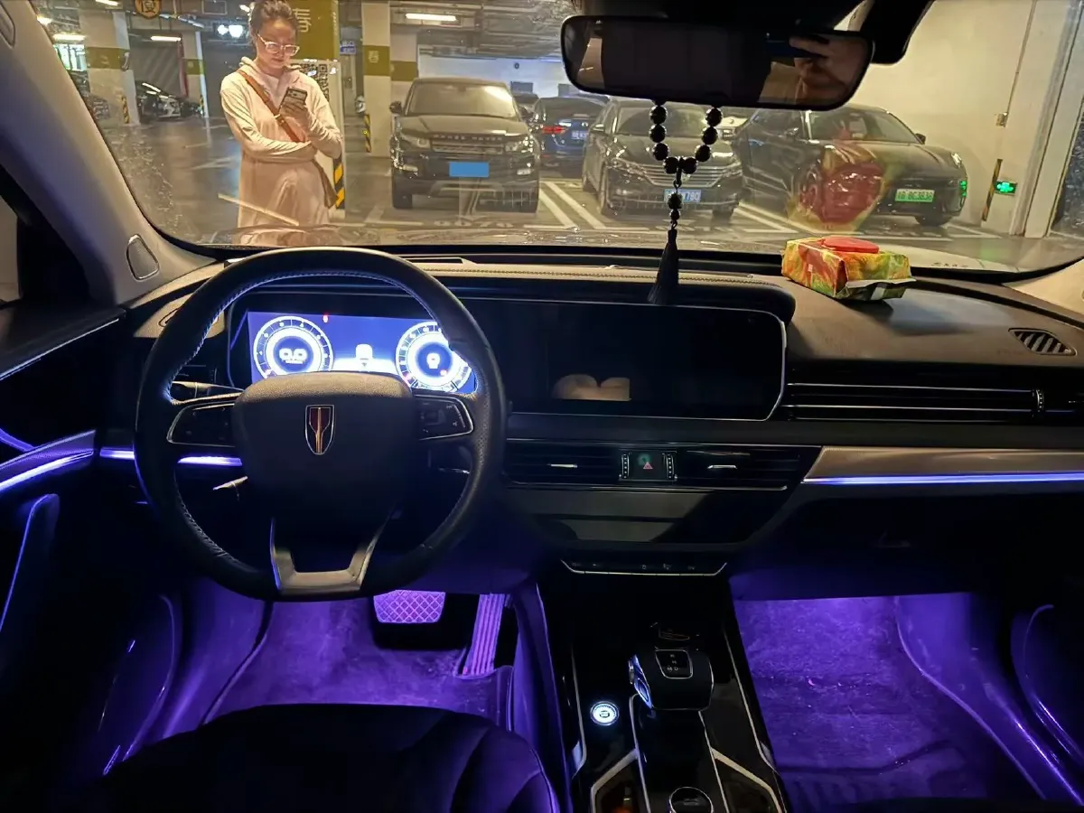 2022 HongQi HS5 2.0T 224HP L4 6AT,autocango,china used car exporter,china ev exporter,chinese used car exporter,chinese used ev exporter