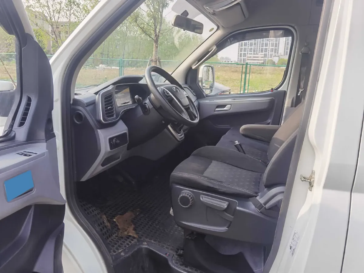 2021 MAXUS T70 2.0T 214HP L4 6MT,autocango,china used car exporter,china ev exporter,chinese used car exporter,chinese used ev exporter