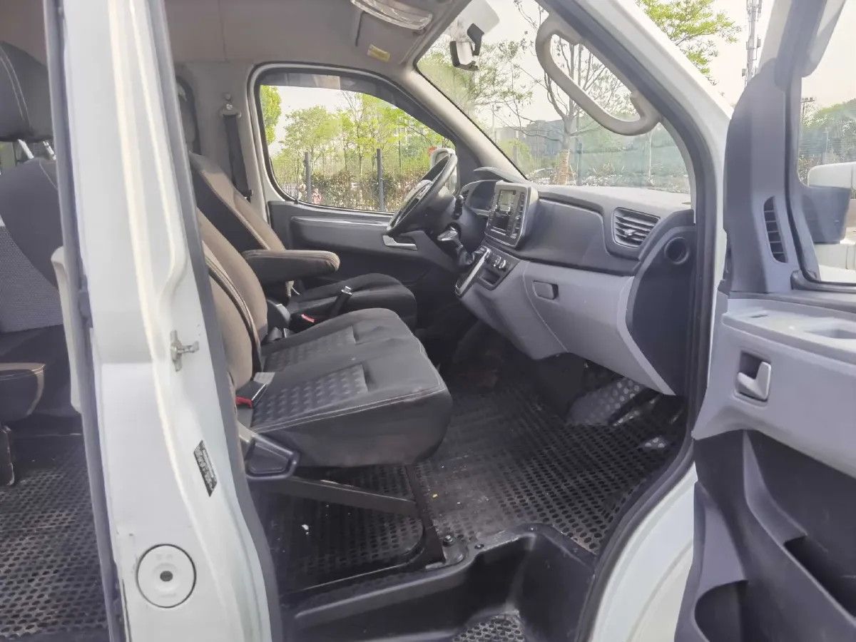 2021 MAXUS T70 2.0T 214HP L4 6MT,autocango,china used car exporter,china ev exporter,chinese used car exporter,chinese used ev exporter