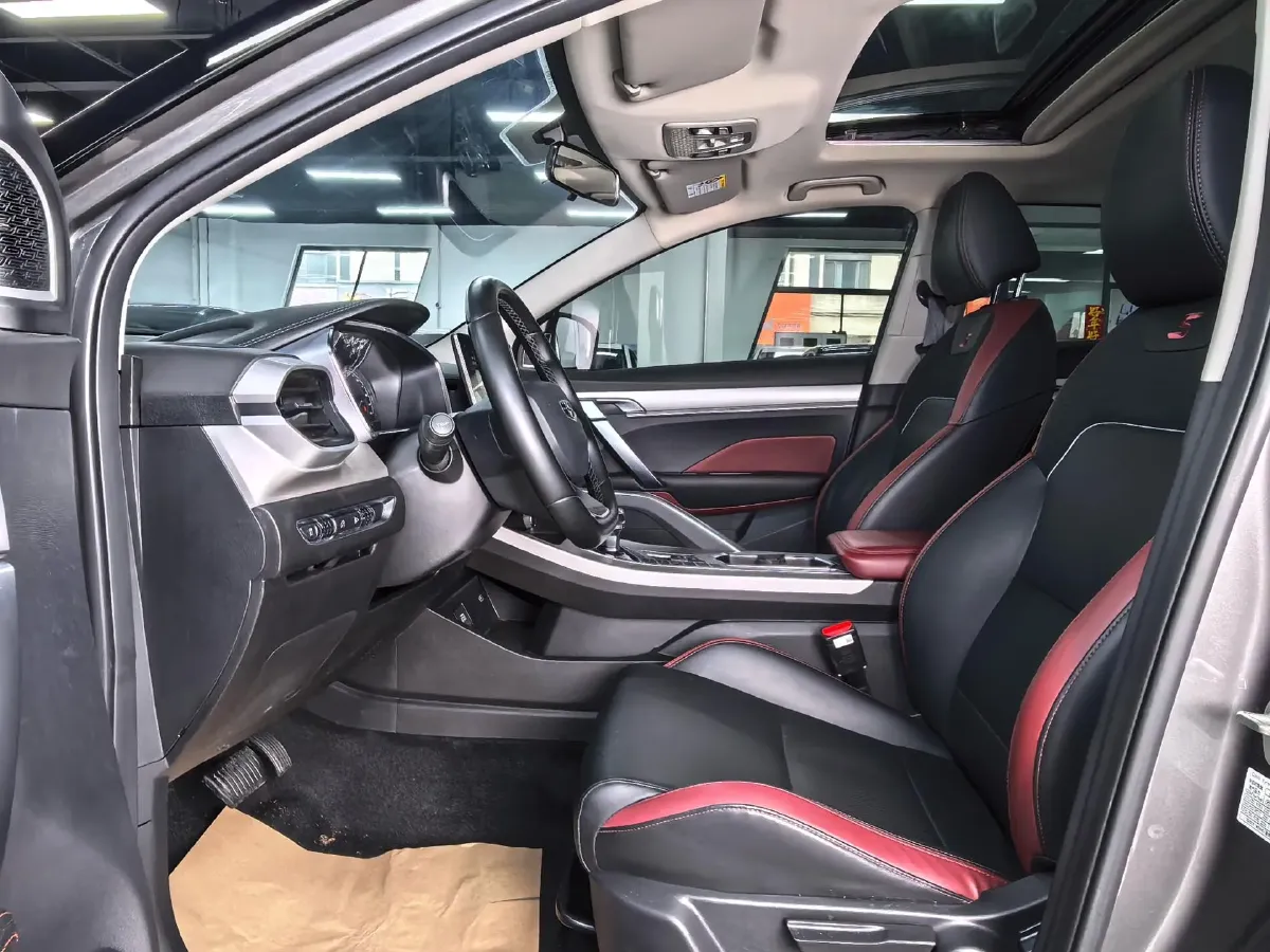 2021 Geely Coolray 1.4T 141HP L4 6DCT,autocango,china used car exporter,china ev exporter,chinese used car exporter,chinese used ev exporter