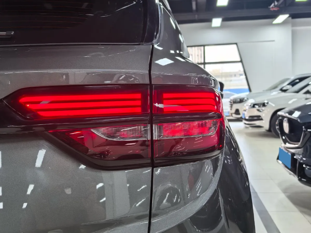 2021 Geely Coolray 1.4T 141HP L4 6DCT,autocango,china used car exporter,china ev exporter,chinese used car exporter,chinese used ev exporter