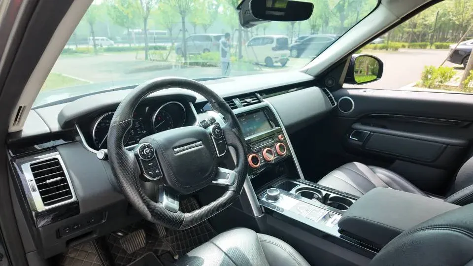 2018 Land Rover Discovery 3.0T 340HP V6 8AT,autocango,china used car exporter,china ev exporter,chinese used car exporter,chinese used ev exporter