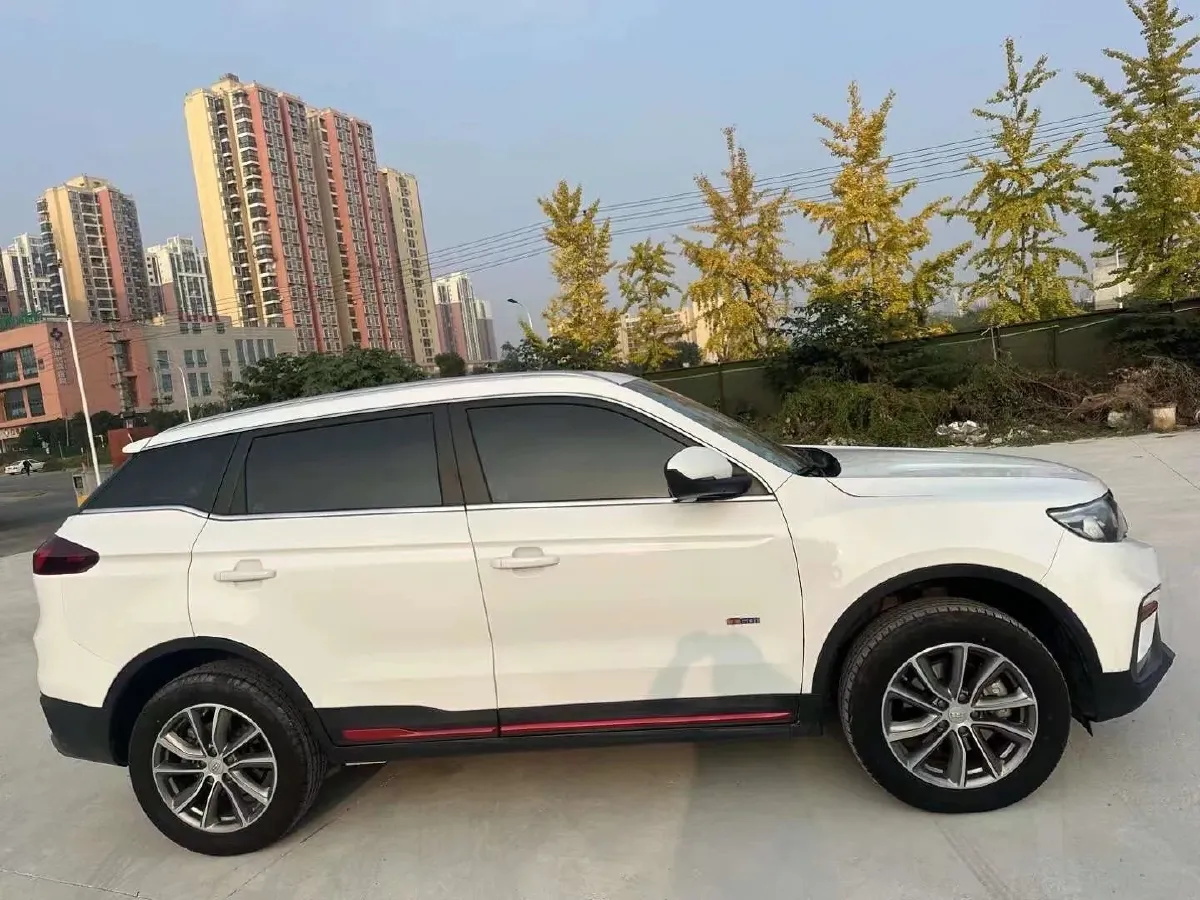 2020 Roewe i6 1.5T 169HP L4 7DCT,autocango,china used car exporter,china ev exporter,chinese used car exporter,chinese used ev exporter