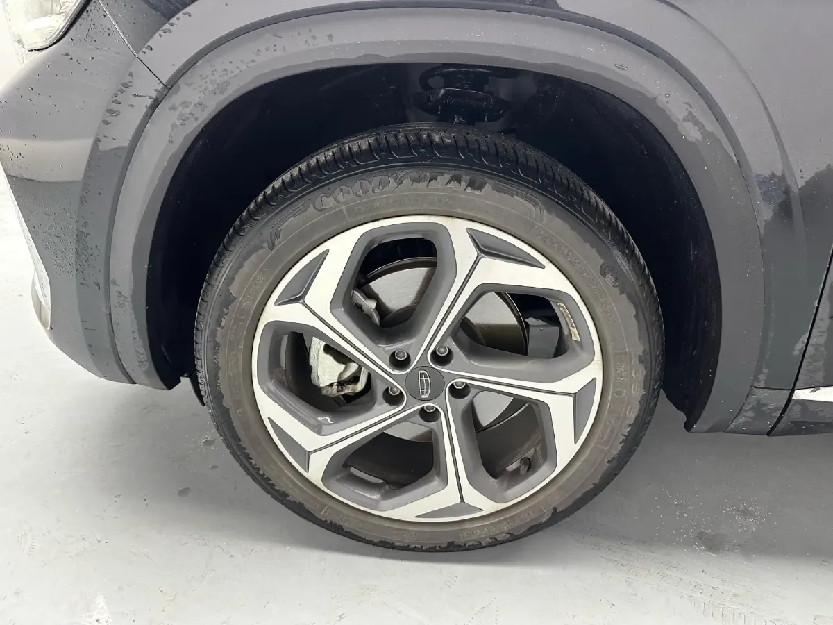 2024 Geely Monjaro 2.0T 238HP L4 8AT,autocango,china used car exporter,china ev exporter,chinese used car exporter,chinese used ev exporter