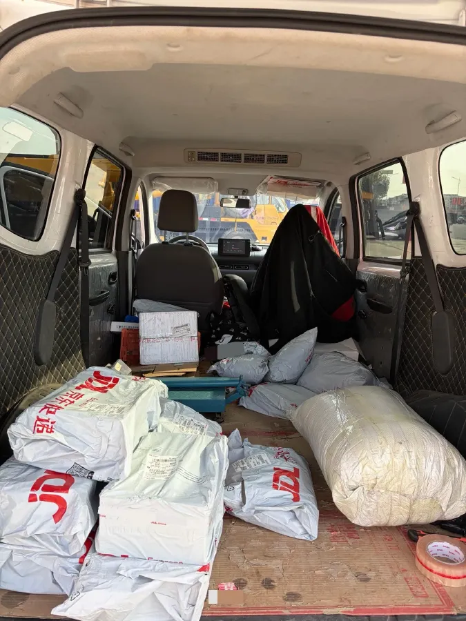 2024 WuLing HongGuang New Energy BEV 32.6KWH,autocango,china used car exporter,china ev exporter,chinese used car exporter,chinese used ev exporter