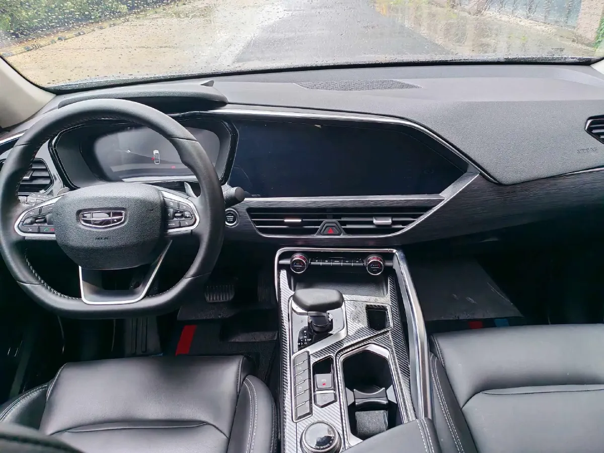 2019 Geely Tugella 2.0T 238HP L4 8AT,autocango,china used car exporter,china ev exporter,chinese used car exporter,chinese used ev exporter