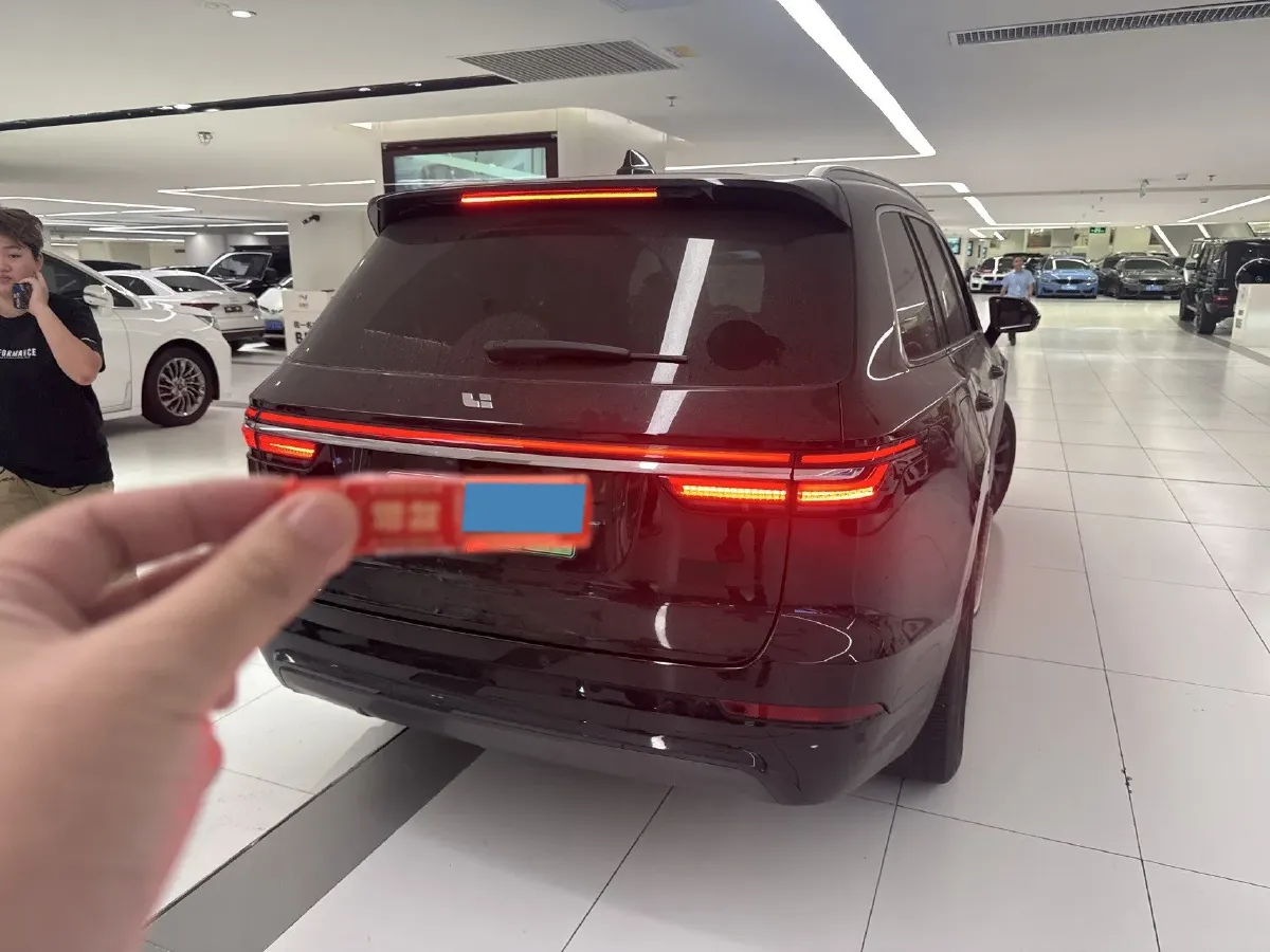 2020 Li ONE Range Extended 131HP REEV 40.5KWH,autocango,china used car exporter,china ev exporter,chinese used car exporter,chinese used ev exporter